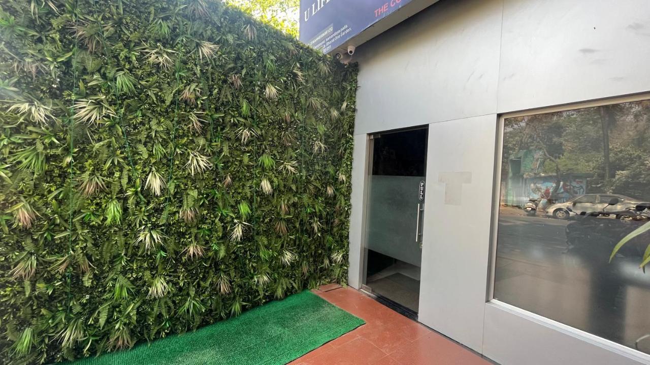 U Life Hotel مومباي المظهر الخارجي الصورة
